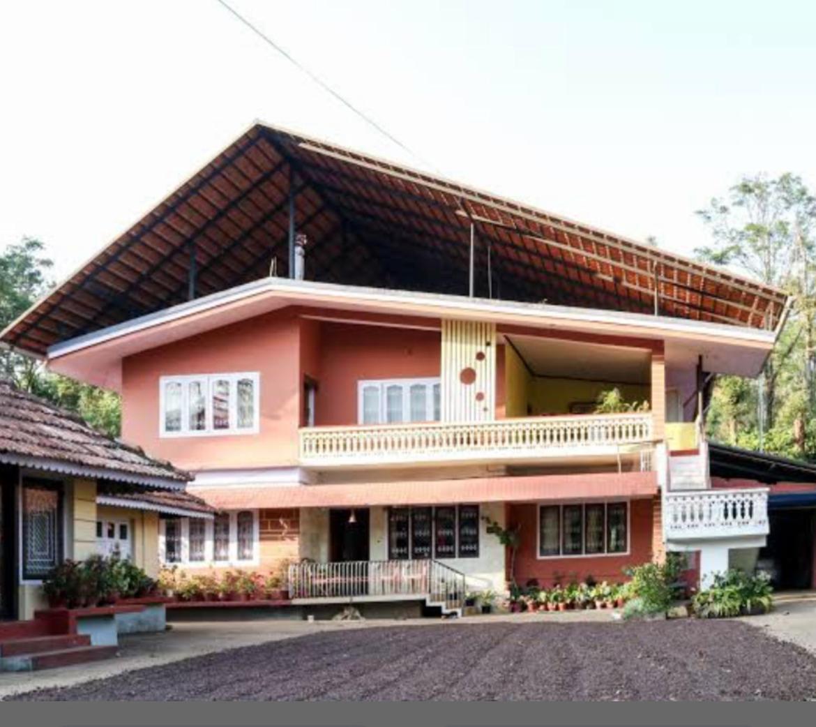 Coorg Naladi Holidays Kakkabe Eksteriør bilde